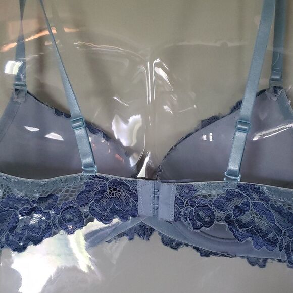Blue Lace Womens Bra Size 34C Underwire Romantic Floral Good Used - Picture 2 of 4